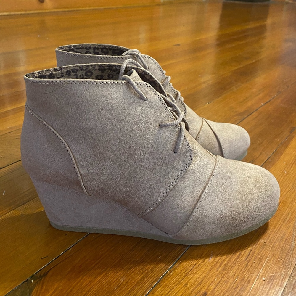 Tan Wedges Womens 10